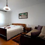 Nada 5 - Apartman S Pogledom Na More