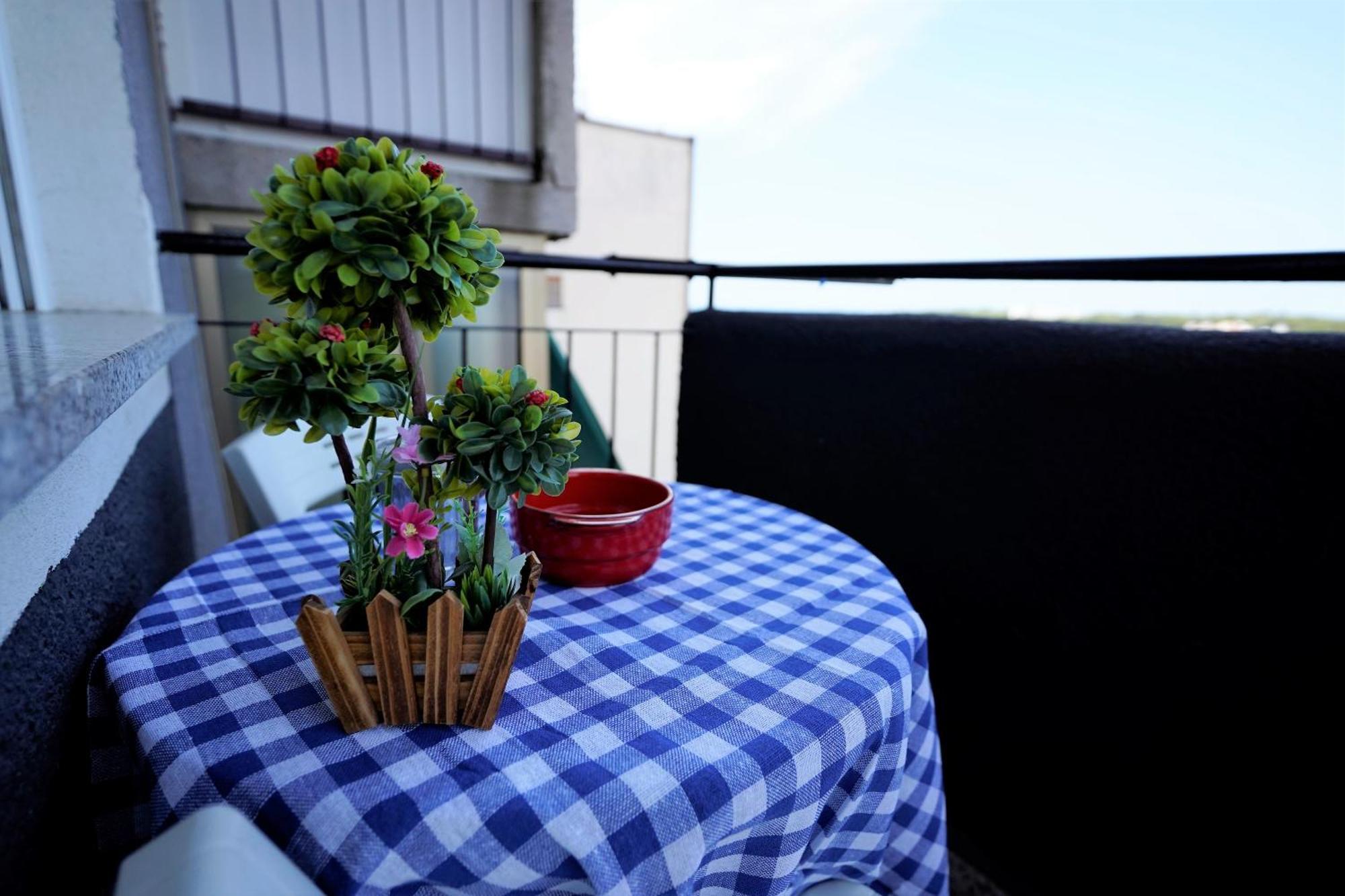 Nada 5 - Apartman S Pogledom Na More Apartma Pula